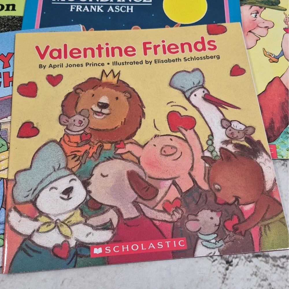 Children's Scholastic Books Lot Of 13 Picture Books And More